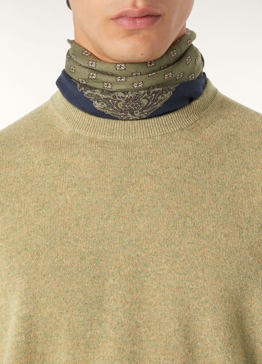klasyczny sweter z okrągłym dekoltem baby cashmere z dodatkiem rozmarynu