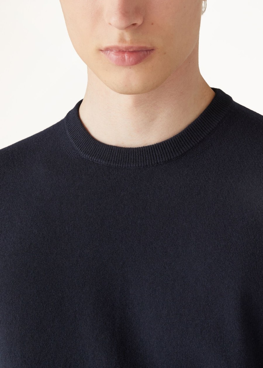 klasyczny sweter z okrągłym dekoltem baby cashmere w kolorze granatowym