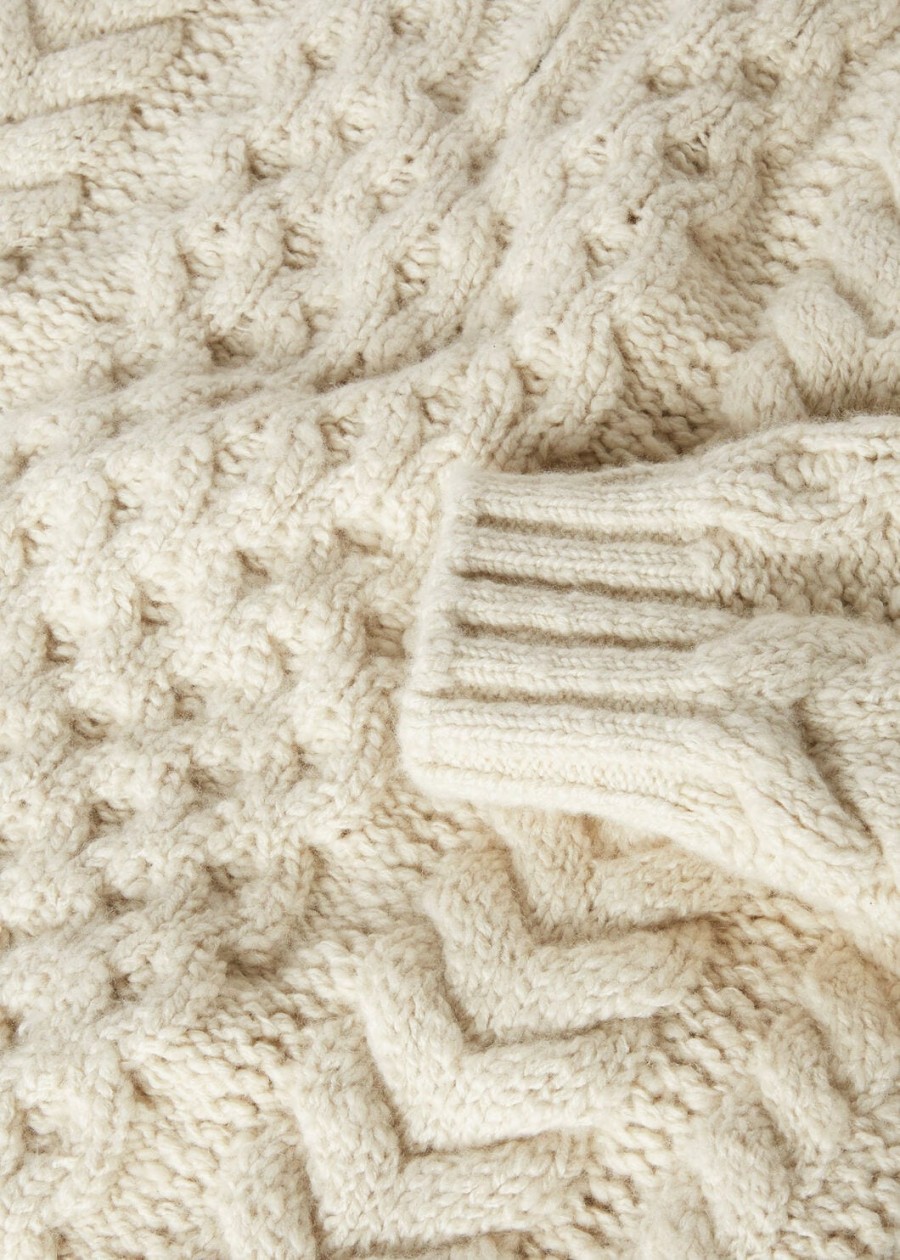 sweter valduggia z półgolfem kaszmir w kolorze jasnego latte