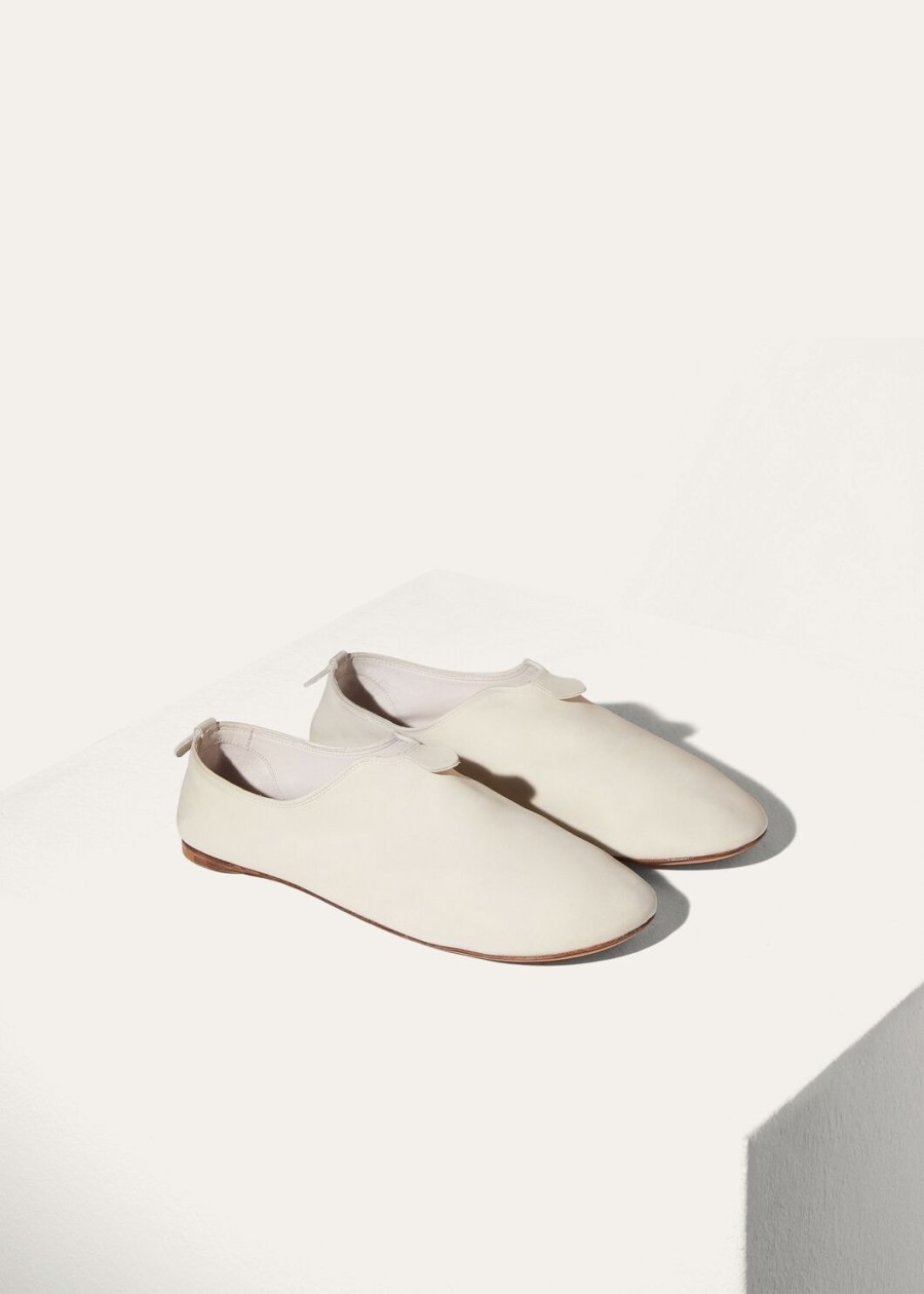 mokasyny whisper white floaty loafer ze skóry cielęcej