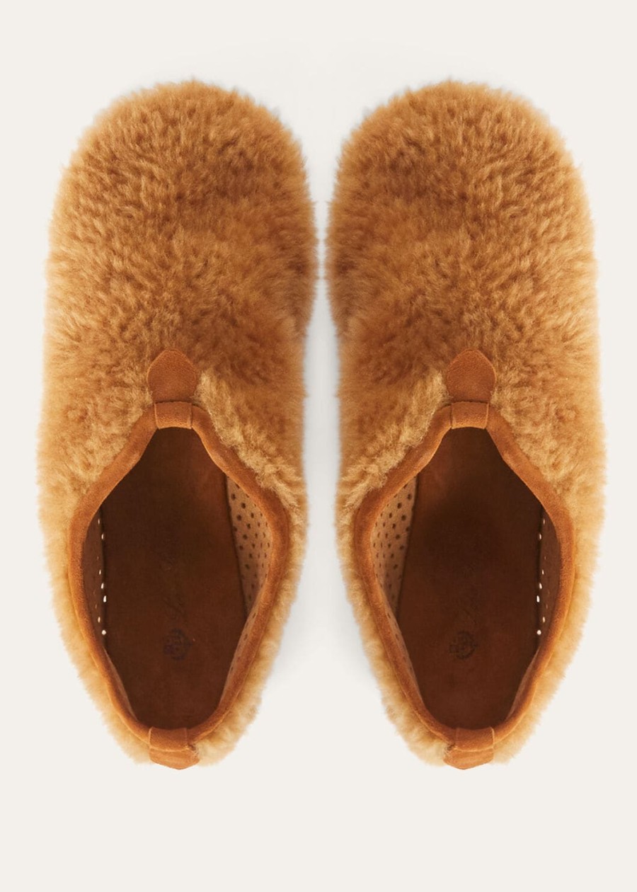 mokasyny z owczej skóry w kolorze piernikowego złota w stylu floataty flat loafer