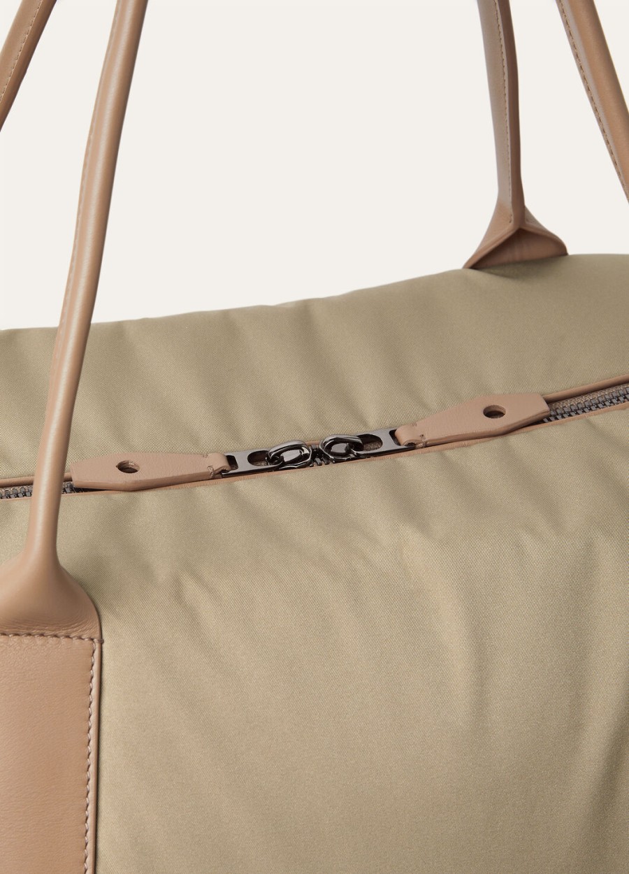 torba wind duffle z mikrofibry – storm system w kolorze tytoniufumé taupeonyx